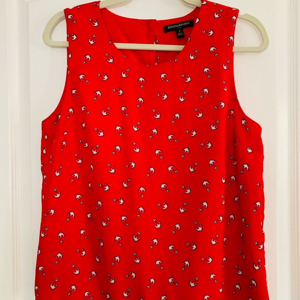 Banana Republic sleeveless summer top